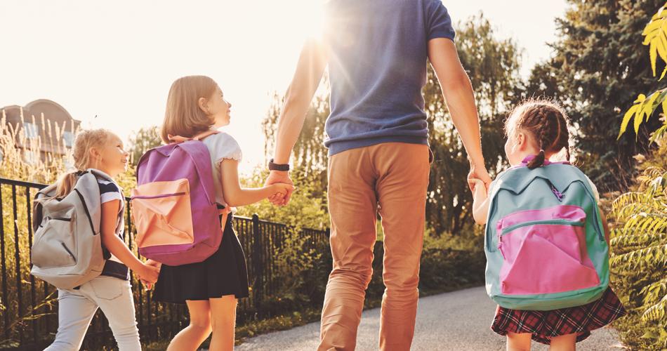 CE QUE DOIT FAIRE LE PARENT À SON ENFANT 