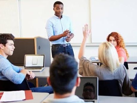 Quand la connaissance devient choc : le drame d’un élève après un cours de biologie sur la drépanocy