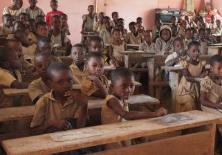 Togo : les 119 enseignants licenciés en 2022 implorent le pardon du président du conseil  